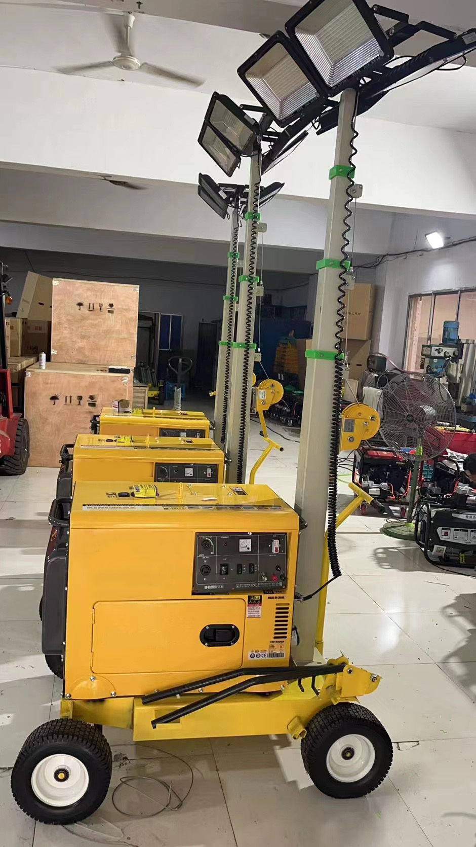 4000W 6000W light source 10 kw air cooled diesel engine towable light towers for emergency